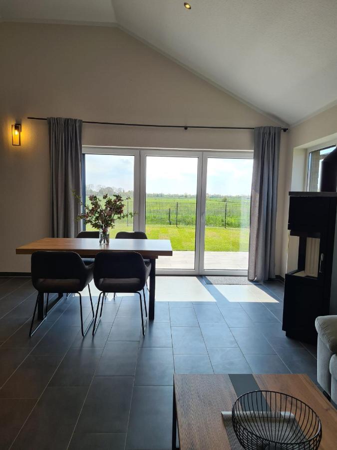 Watt'N Blick - Hundefreundliches Ferienhaus Mit Ausblick Ueber Die Wiesen Bis Zum Deich Schweiburg Extérieur photo